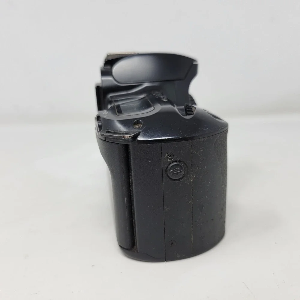 Canon EOS Rebel XS 35mm SLR Film Camera Body Black EF Mount EOS